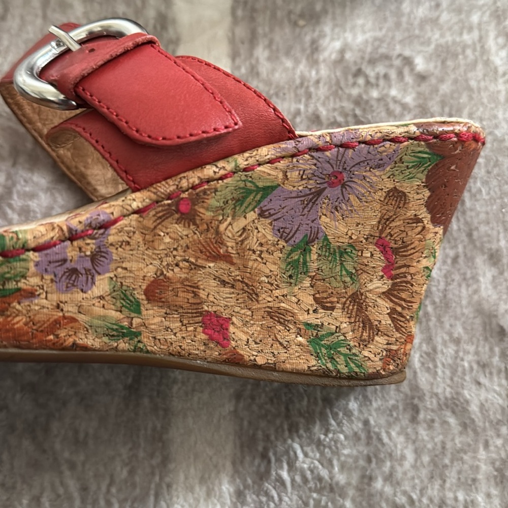 BORN red leather wedges - Picture 8 of 8